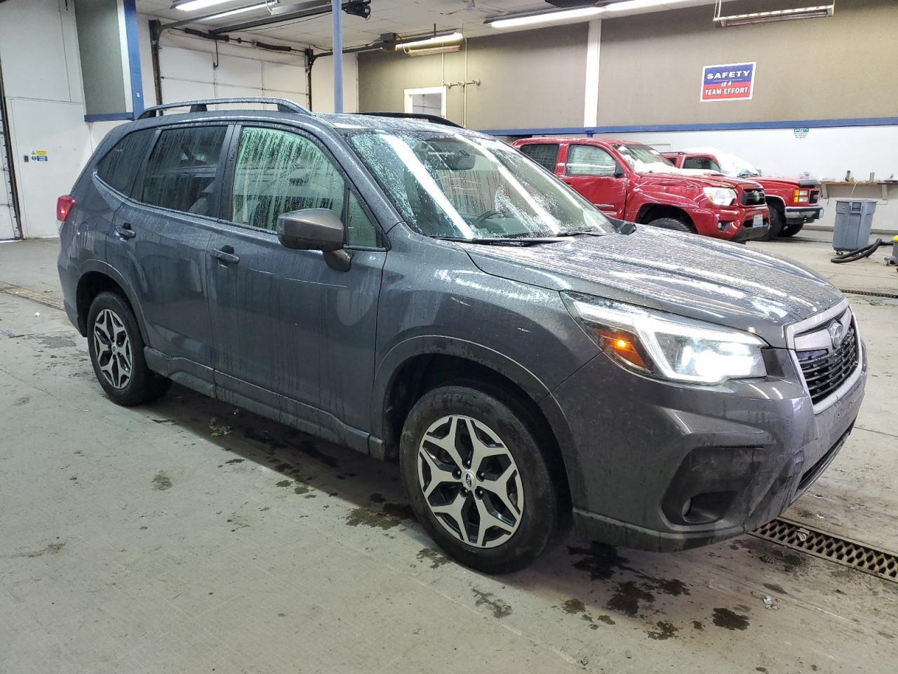 2021 SUBARU FORESTER P - Фото 4