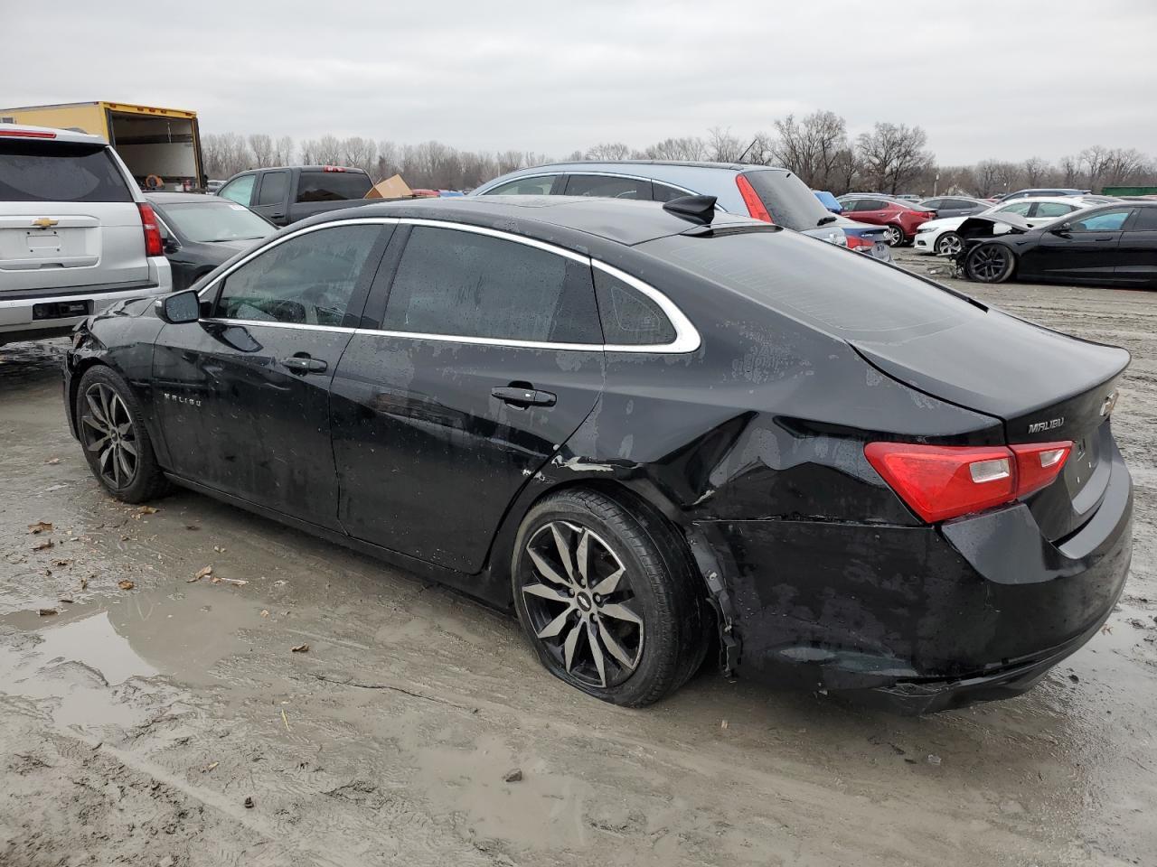 2017 CHEVROLET MALIBU LT - Image 2