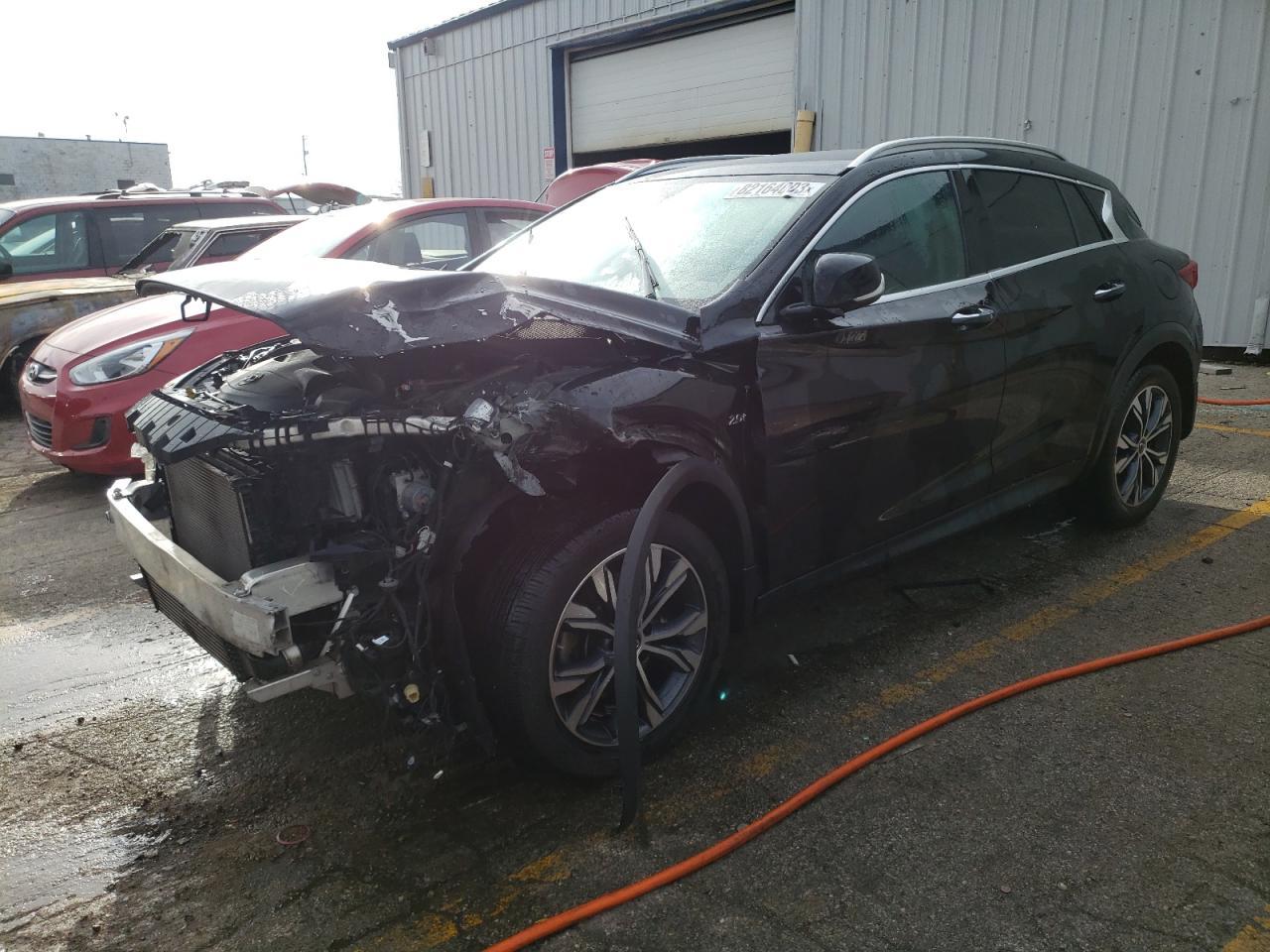 2017 INFINITI QX30 BASE car image