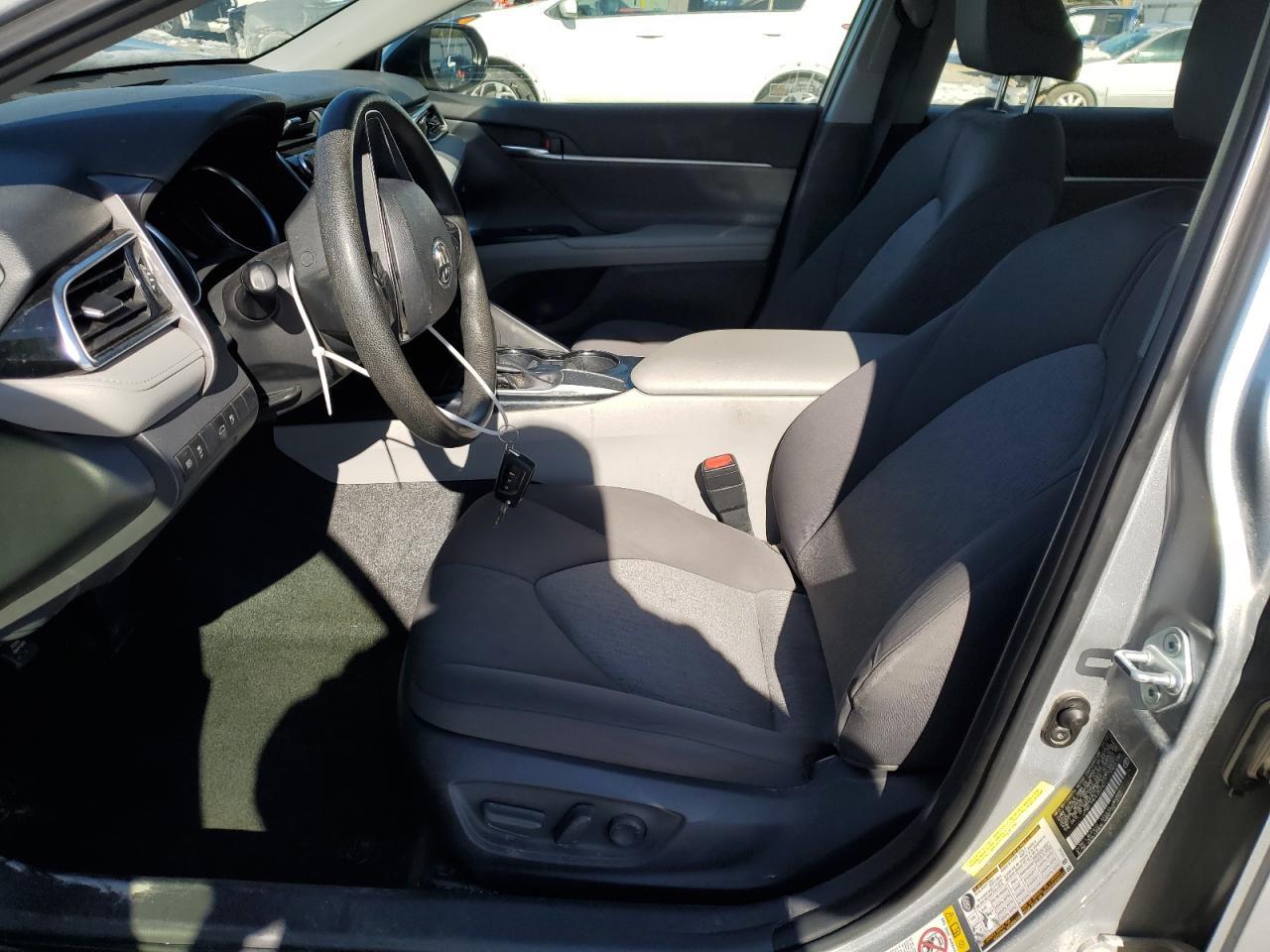 2018 TOYOTA CAMRY L - Фото 7