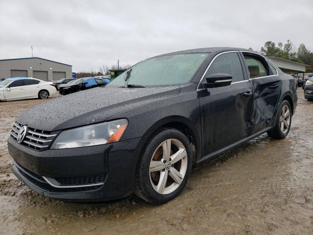 2013 VOLKSWAGEN PASSAT SE