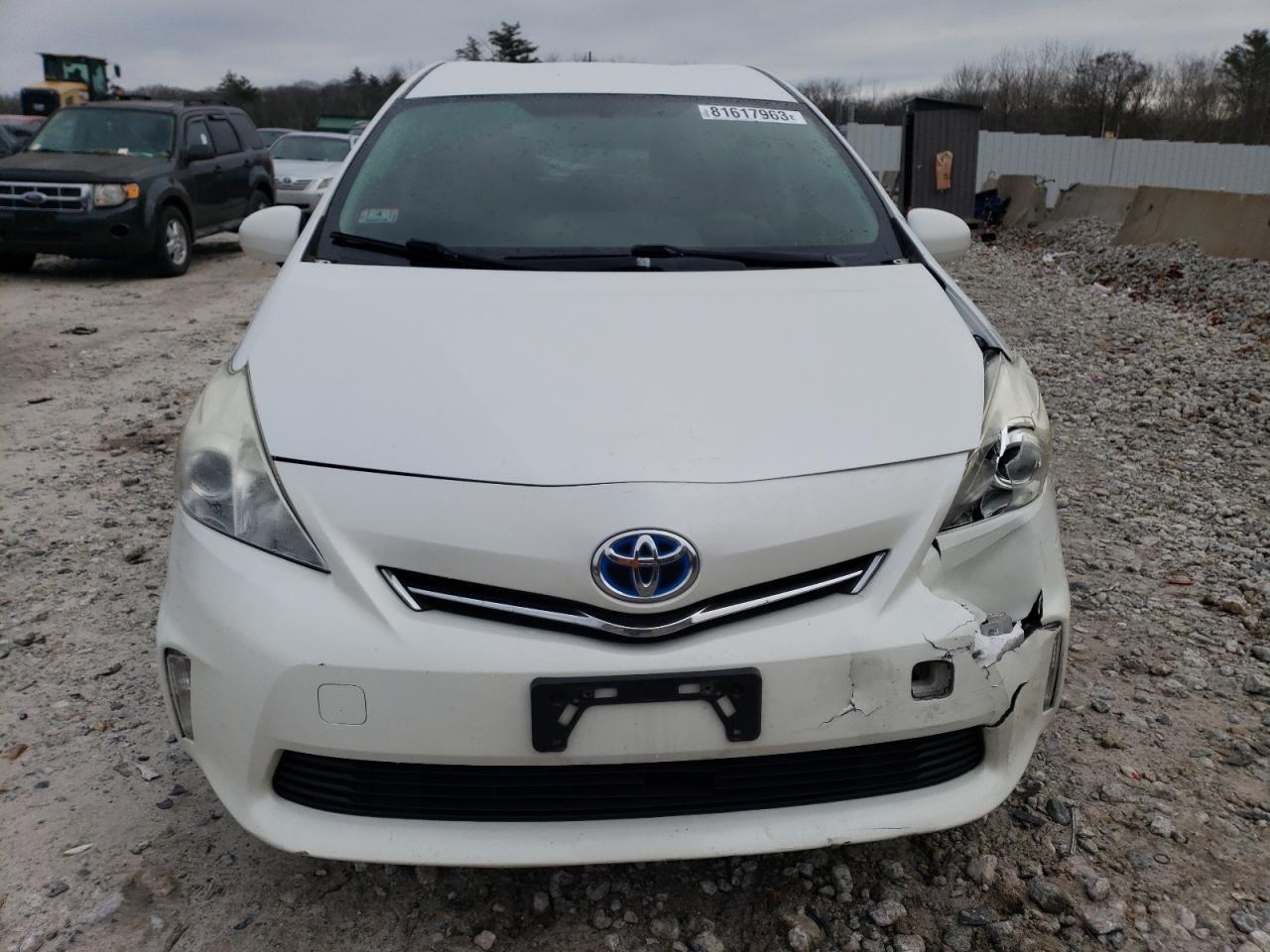 2013 TOYOTA PRIUS V - Фото 5
