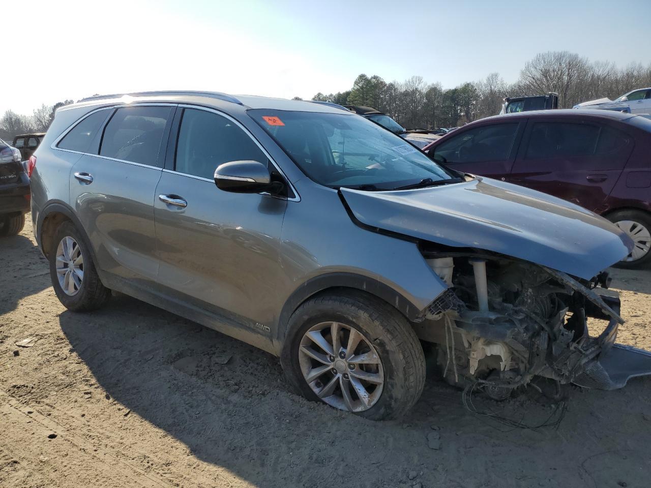 2017 KIA SORENTO LX - Фото 4