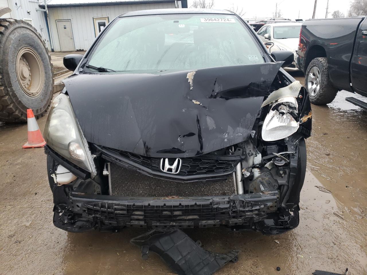 2013 HONDA FIT SPORT - Фото 5