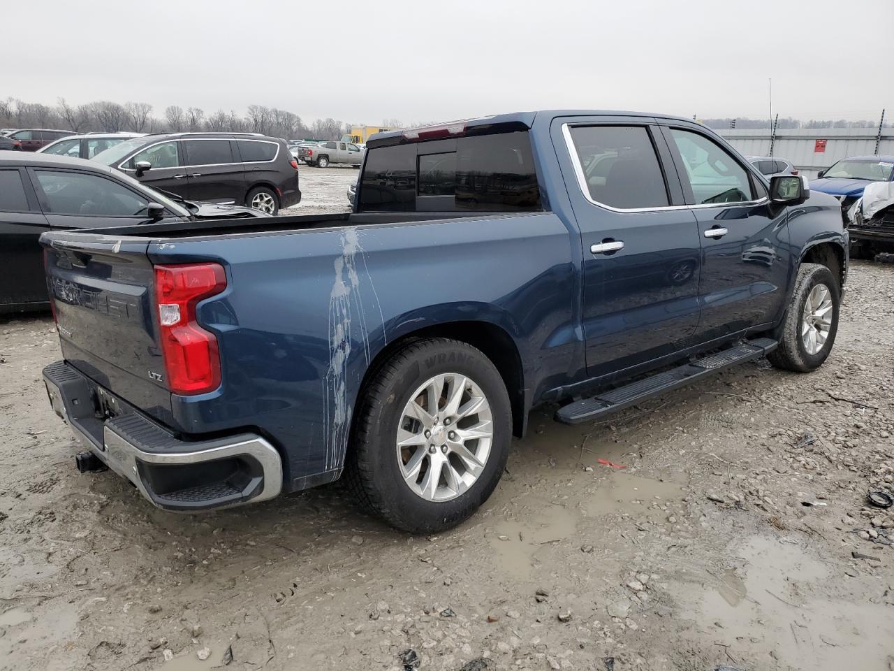 2020 CHEVROLET SILVERADO - Фото 3