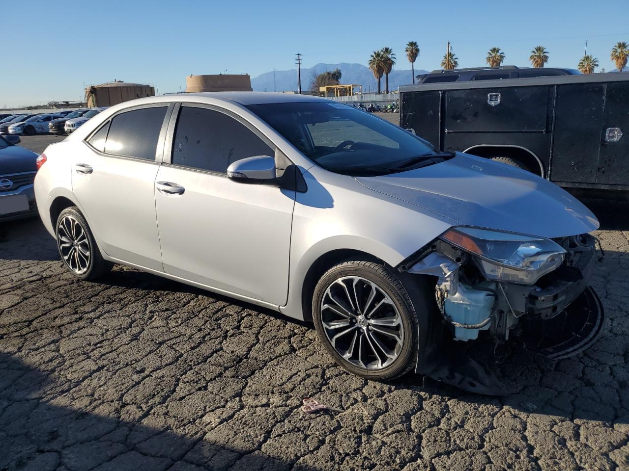 2014 TOYOTA COROLLA L - Image 4
