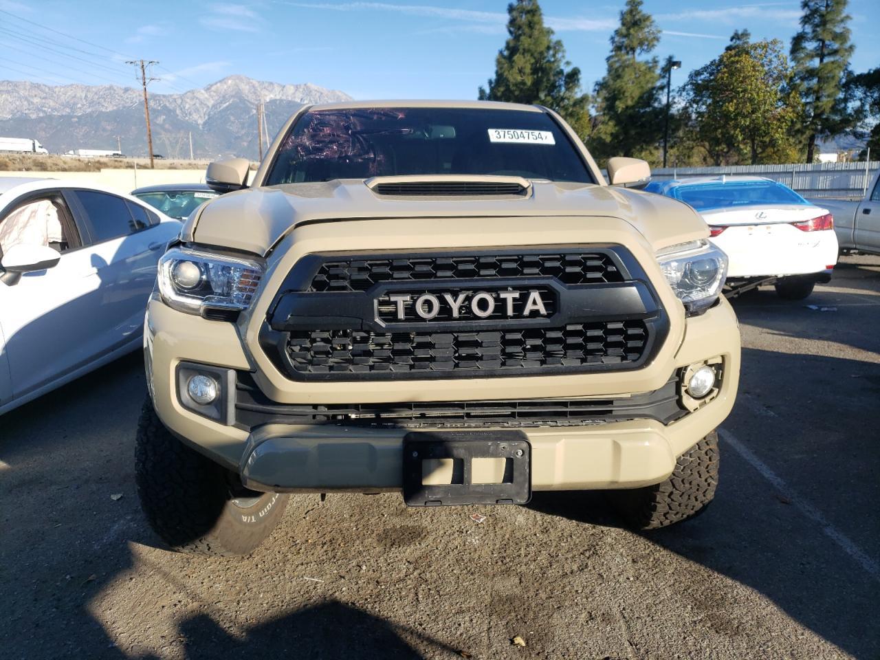 2017 TOYOTA TACOMA DOU - Фото 5