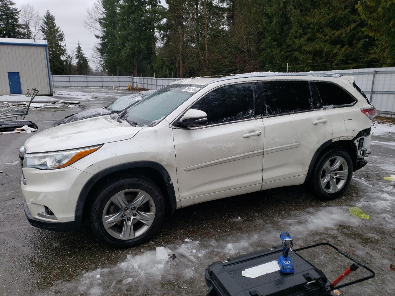 2014 TOYOTA HIGHLANDER