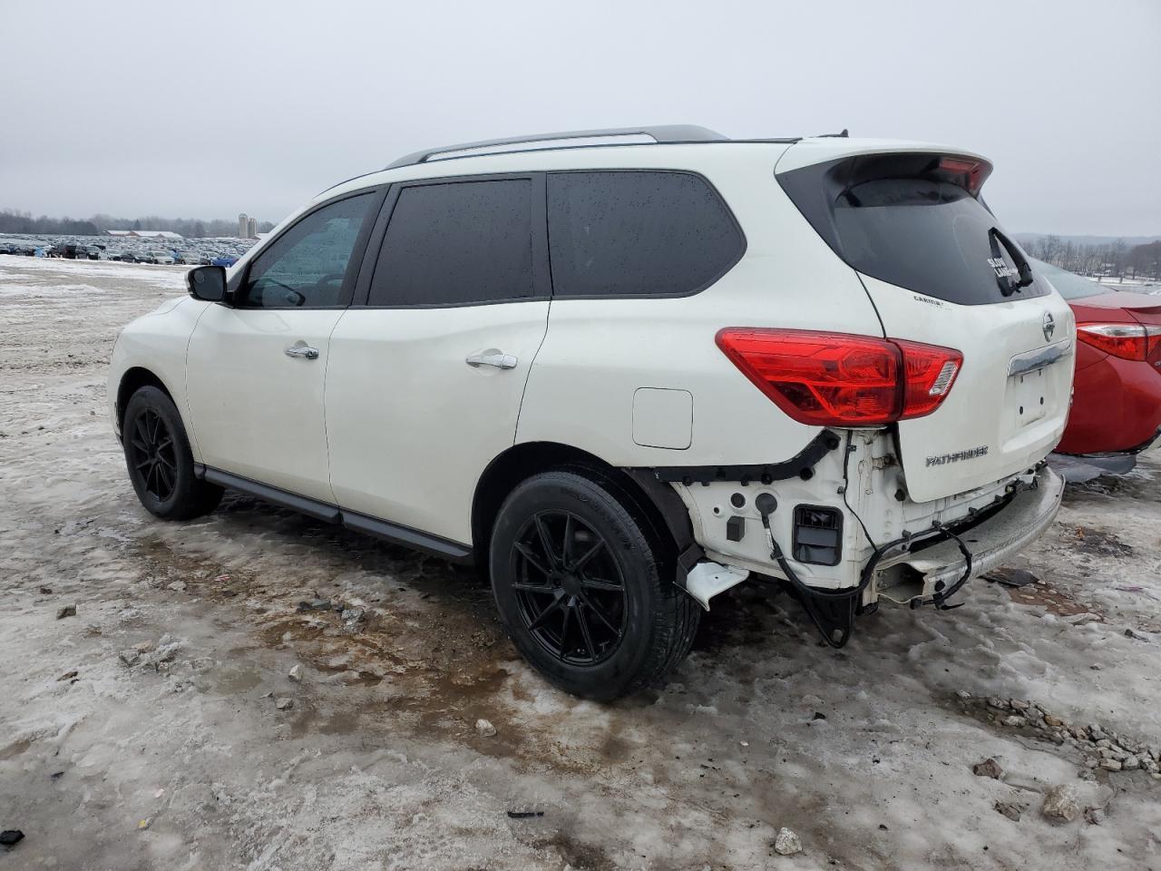 2018 NISSAN PATHFINDER - Фото 2