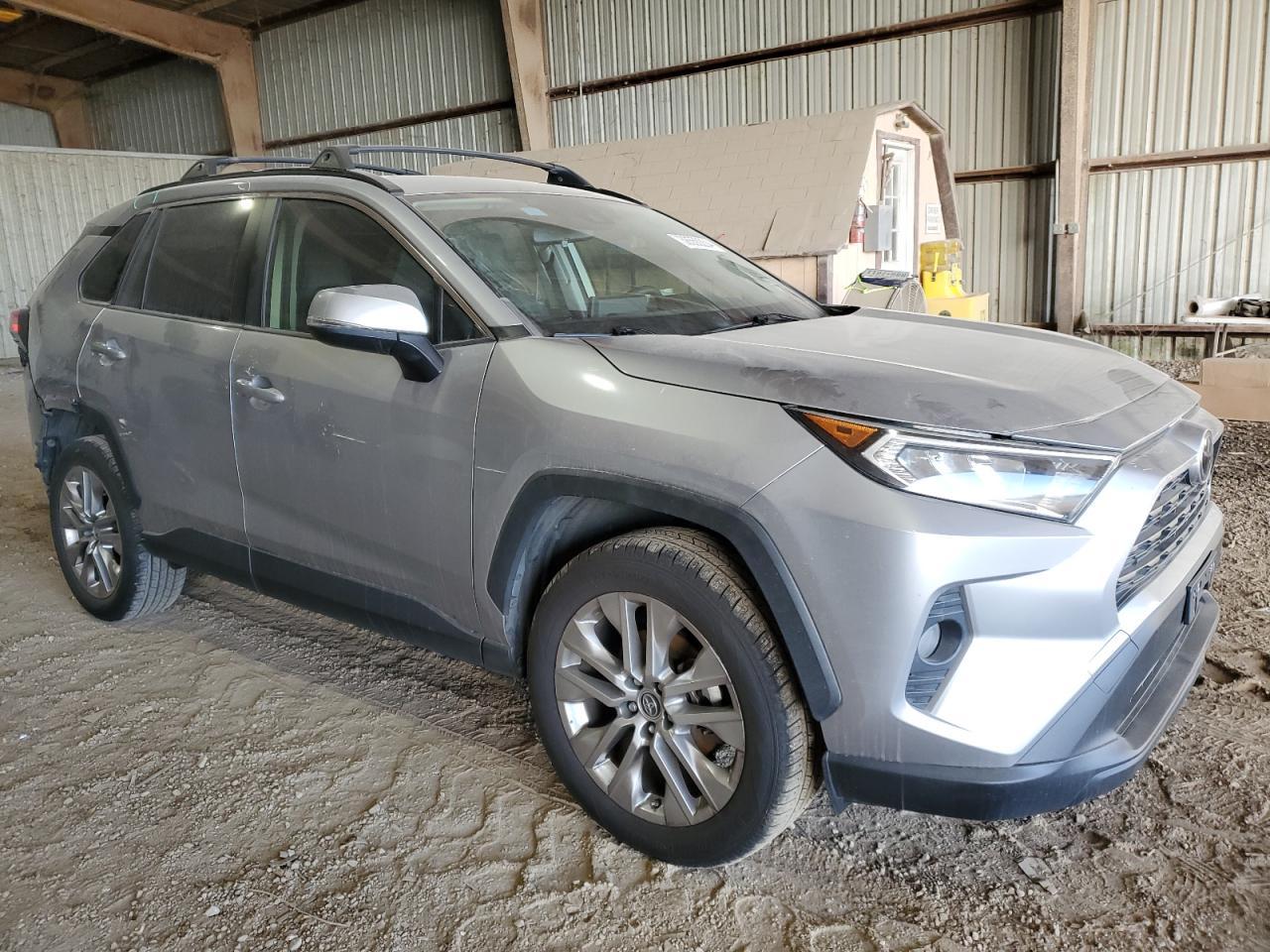 2019 TOYOTA RAV4 XLE P - Image 4