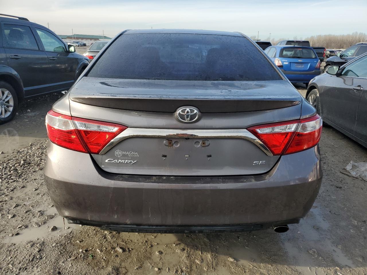 2017 TOYOTA CAMRY LE - Image 6