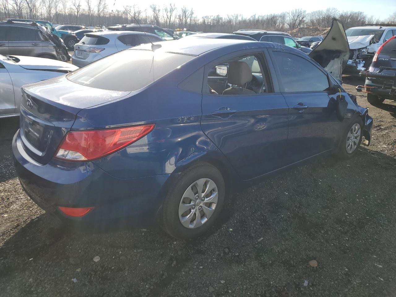 2016 HYUNDAI ACCENT SE - Фото 3
