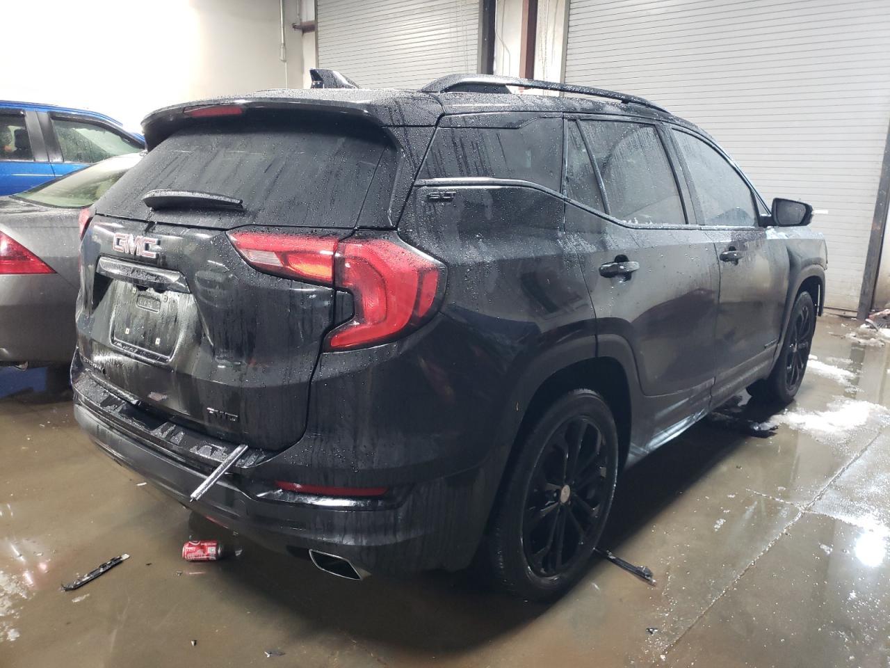 2019 GMC TERRAIN SL - Фото 3