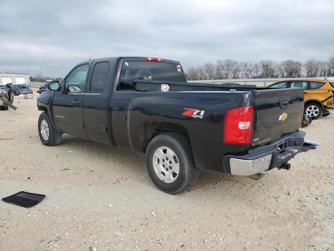 2012 CHEVROLET SILVERADO - Image 2
