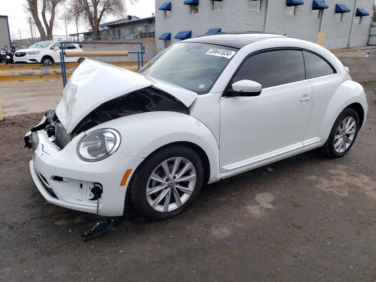 2019 VOLKSWAGEN BEETLE SE