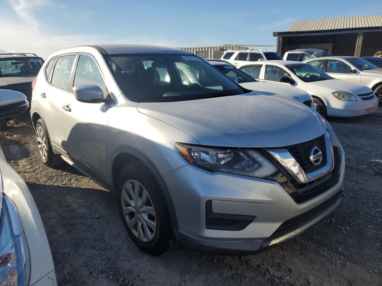 2017 NISSAN ROGUE S - Image 4