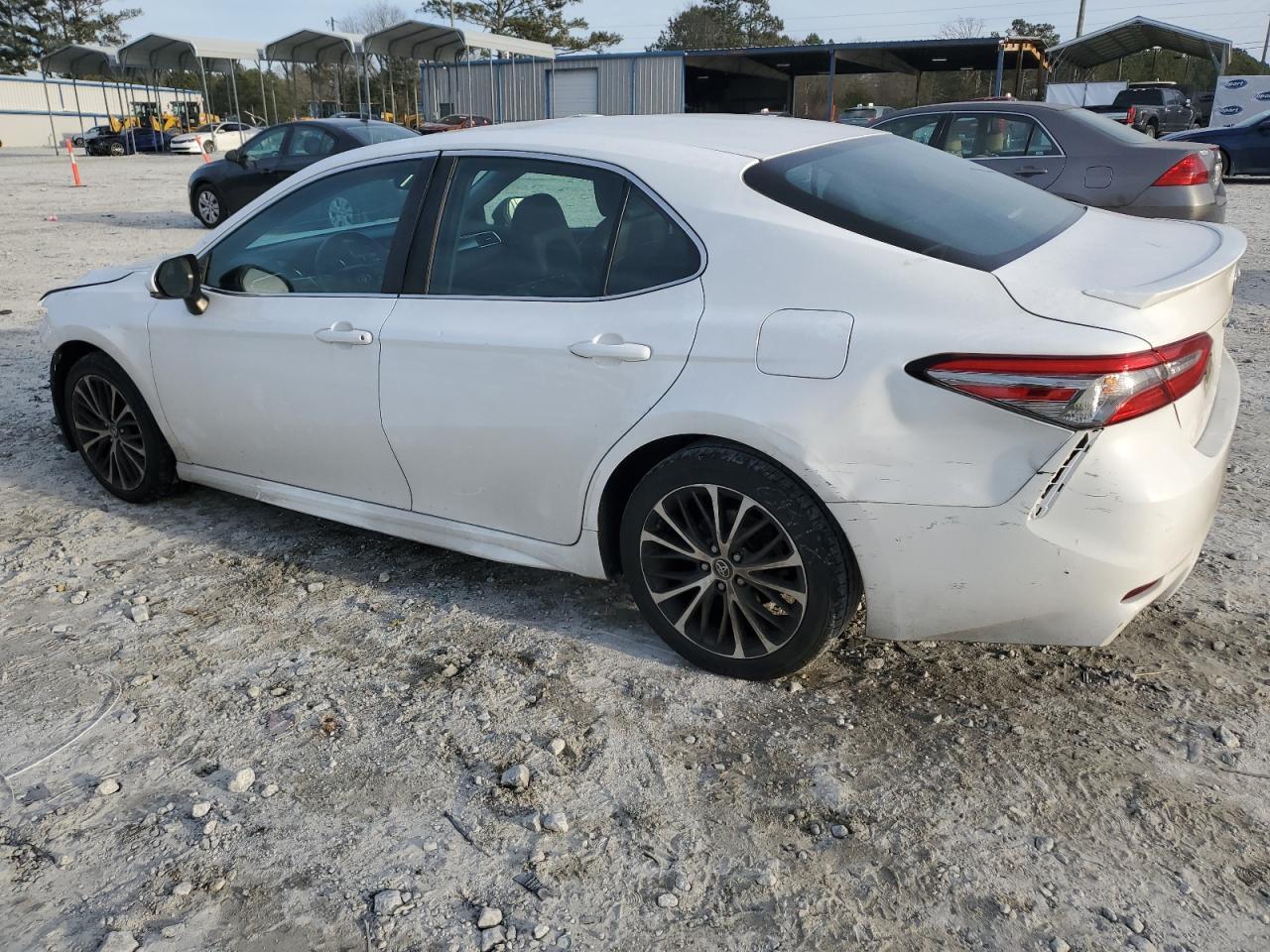 2018 TOYOTA CAMRY L - Фото 2