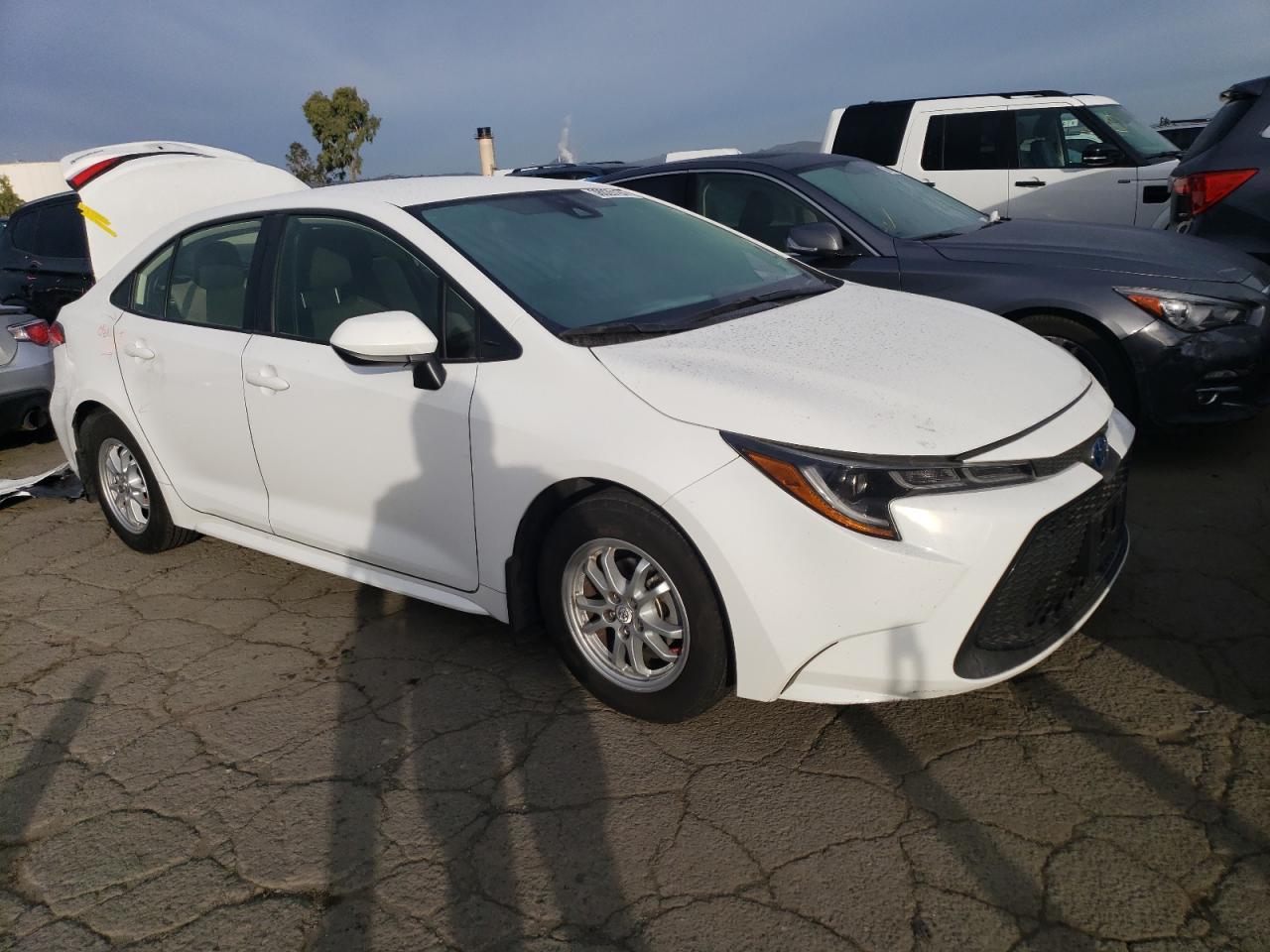 2022 TOYOTA COROLLA LE - Фото 4