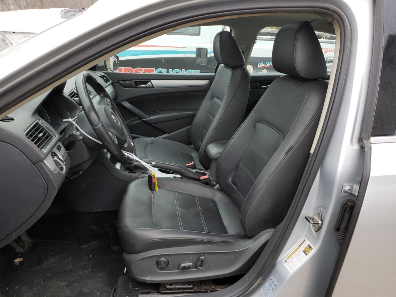 2013 VOLKSWAGEN PASSAT SE - Image 7