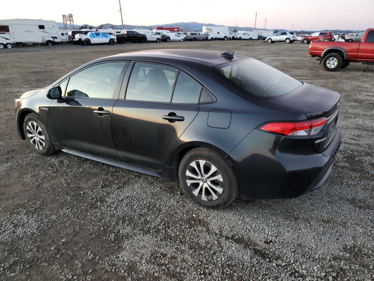 2020 TOYOTA COROLLA LE - Image 2