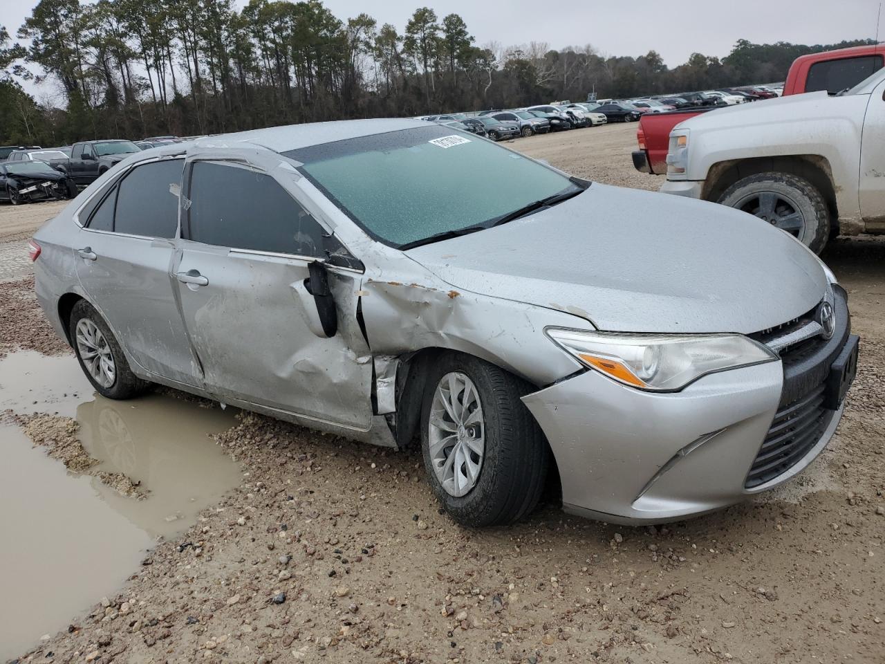2017 TOYOTA CAMRY LE - Image 4