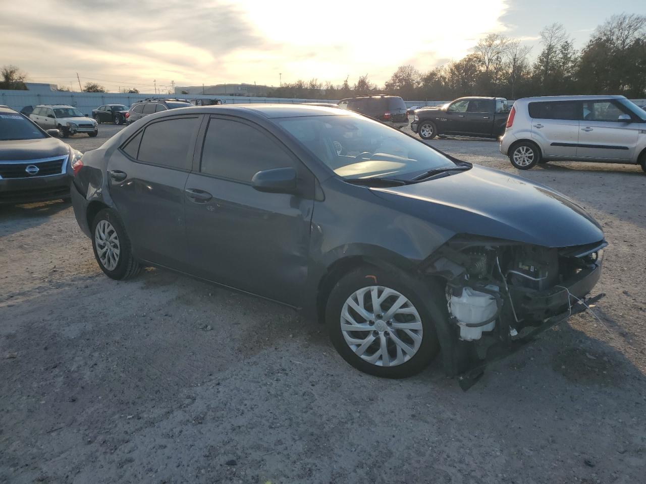 2018 TOYOTA COROLLA L - Фото 4