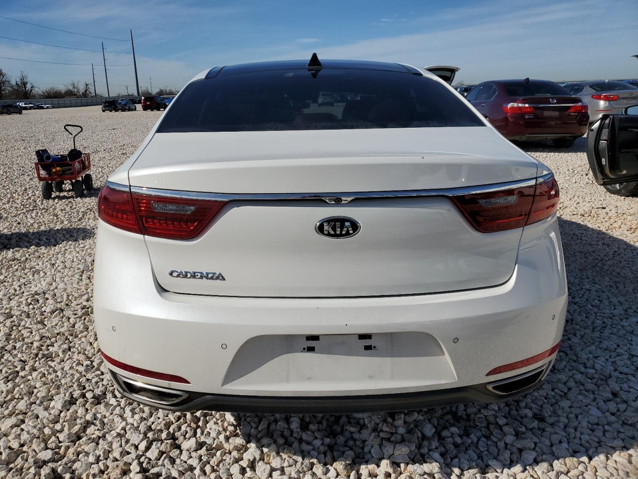 2017 KIA CADENZA PR - Image 6