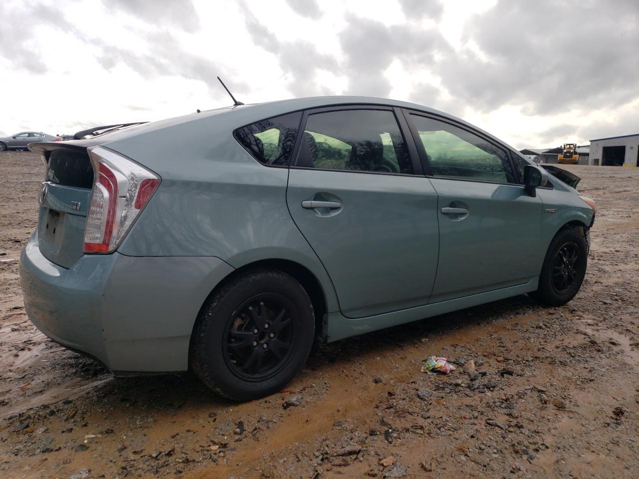 2013 TOYOTA PRIUS - Фото 3