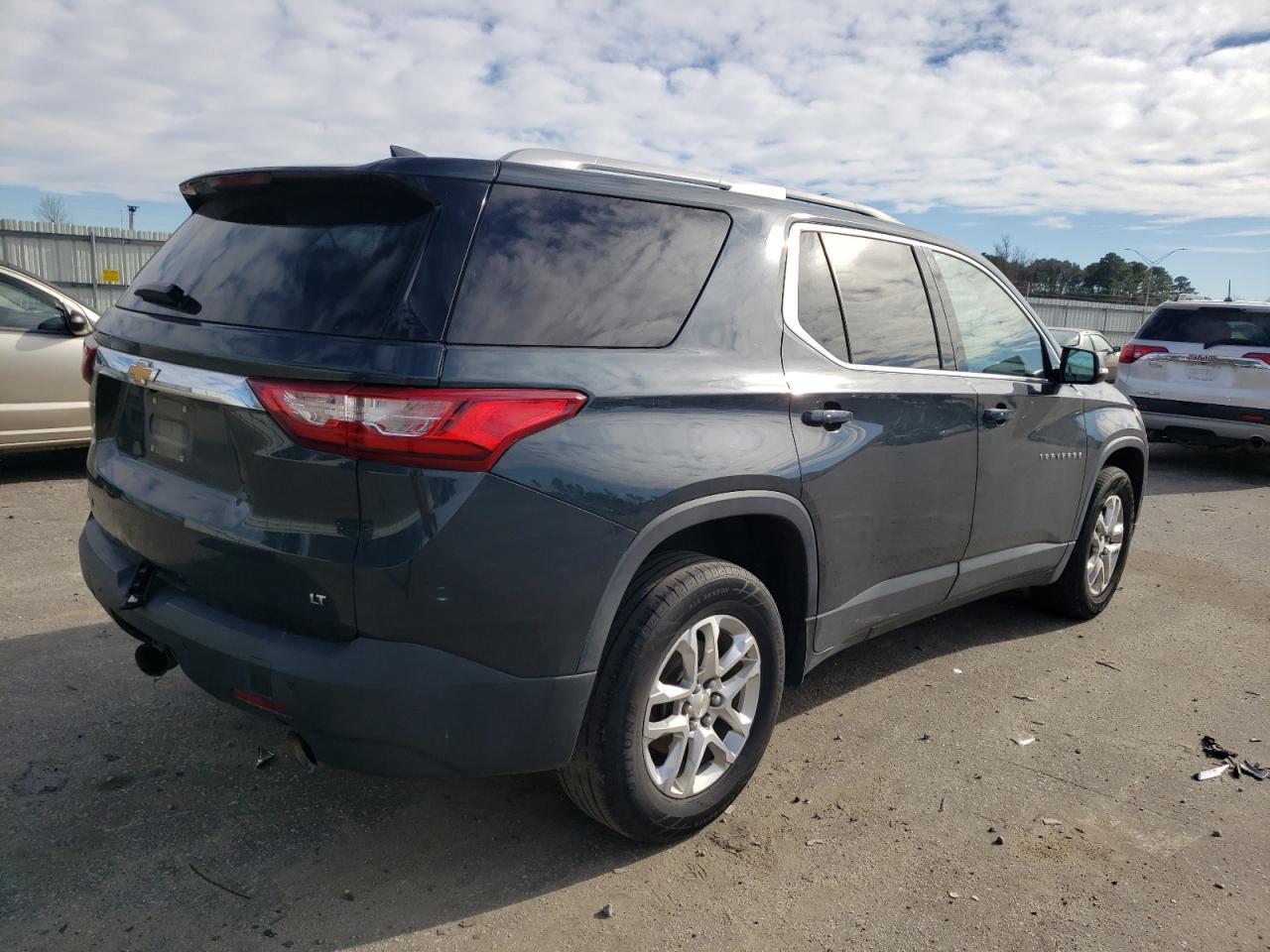 2018 CHEVROLET TRAVERSE L - Image 3