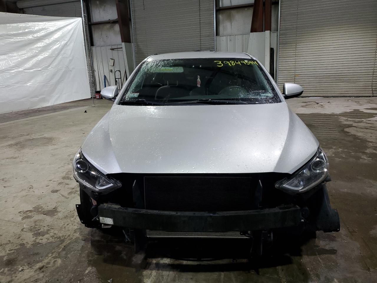 2017 HYUNDAI ELANTRA SE - Image 5