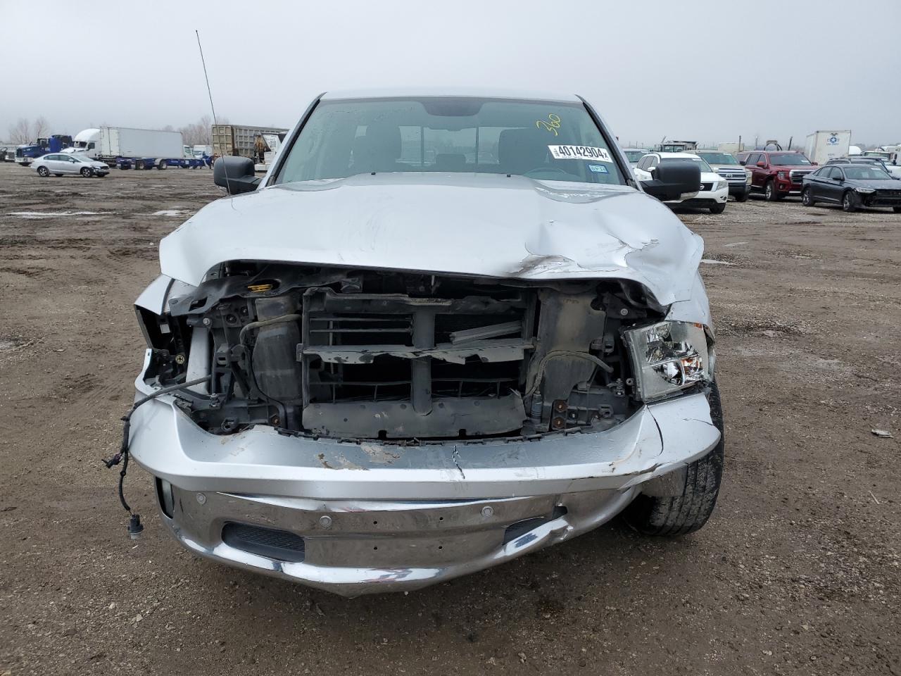 2017 RAM 1500 SLT - Image 5