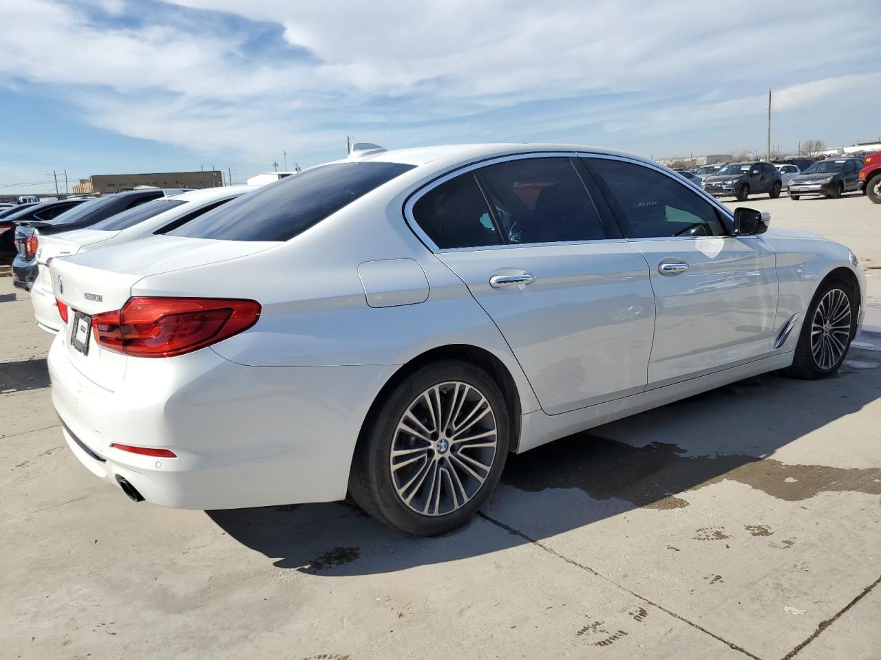 2018 BMW 530 I - Image 3