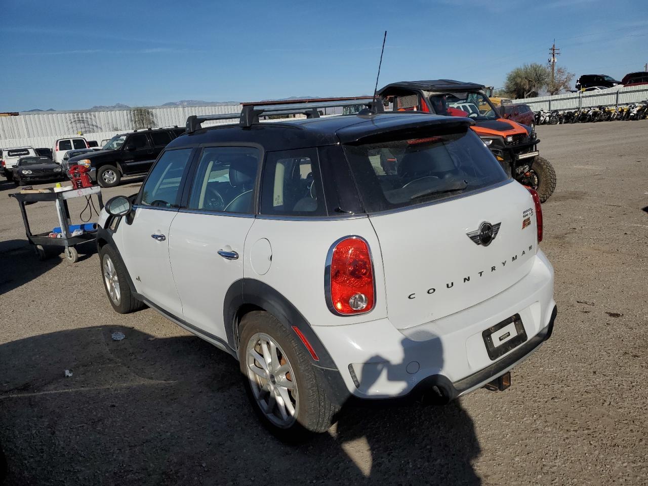 2015 MINI COOPER S C - Фото 2
