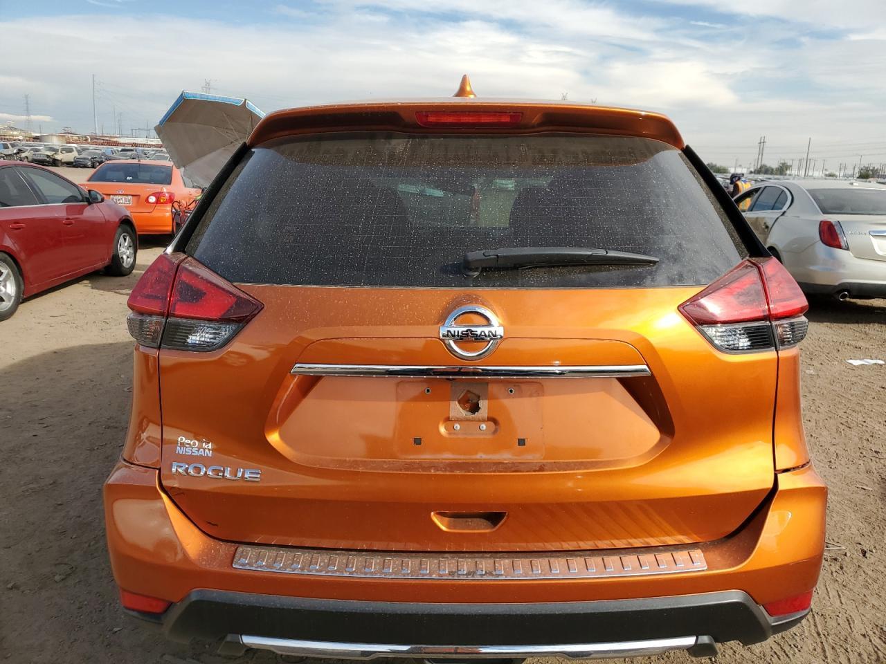 2017 NISSAN ROGUE S - Image 6