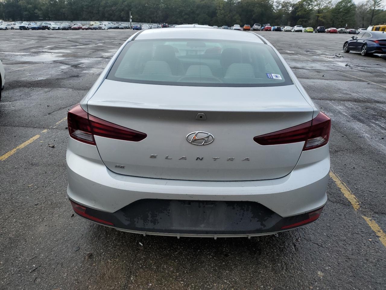 2019 HYUNDAI ELANTRA SE - Фото 6