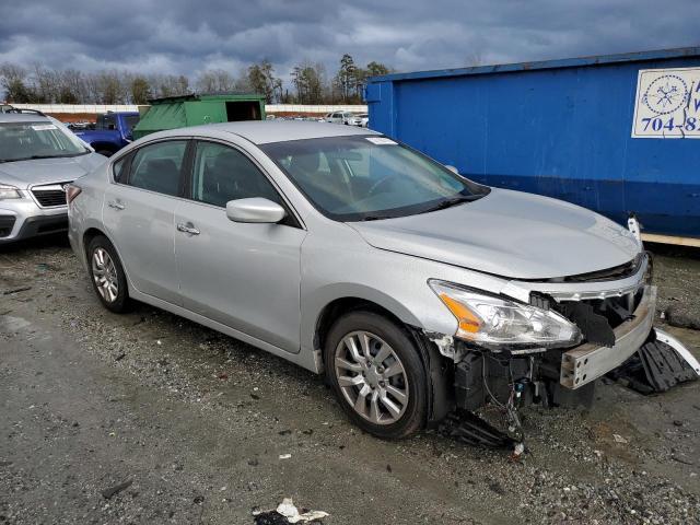 2015 Nissan Altima 2.5 - Image 4