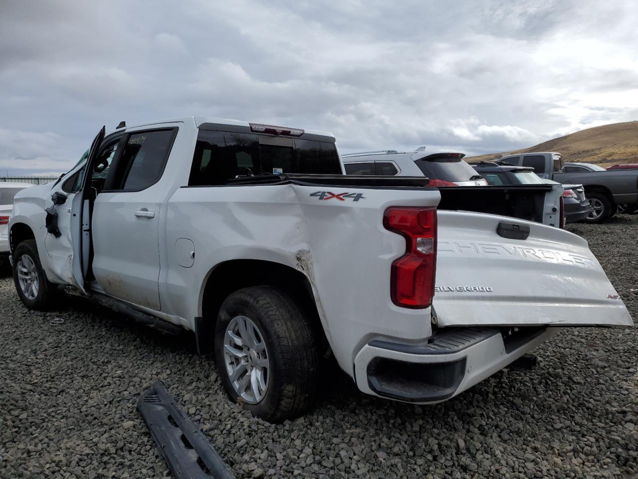 2020 CHEVROLET SILVERADO - Image 2