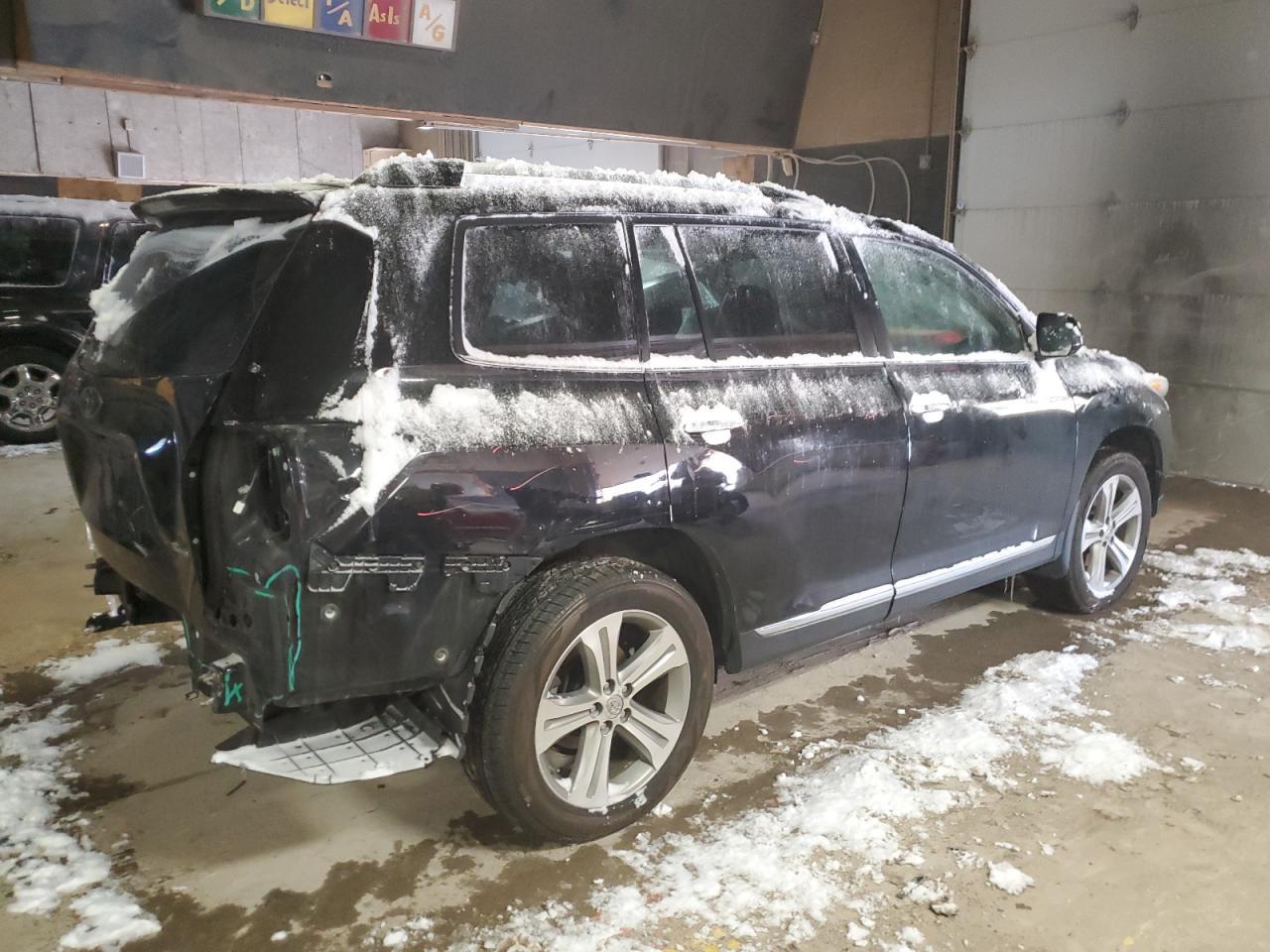2011 TOYOTA HIGHLANDER - Фото 3
