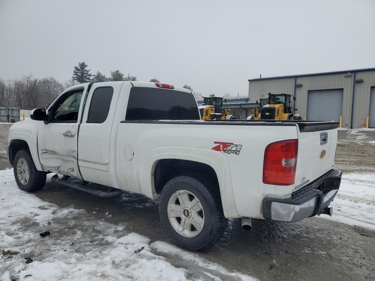 2013 CHEVROLET SILVERADO - Image 2