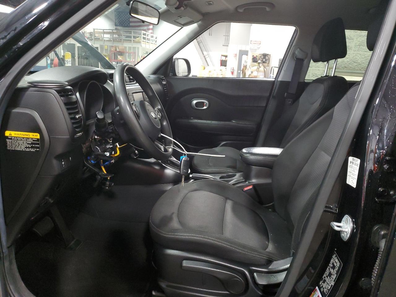2017 KIA SOUL + - Фото 7