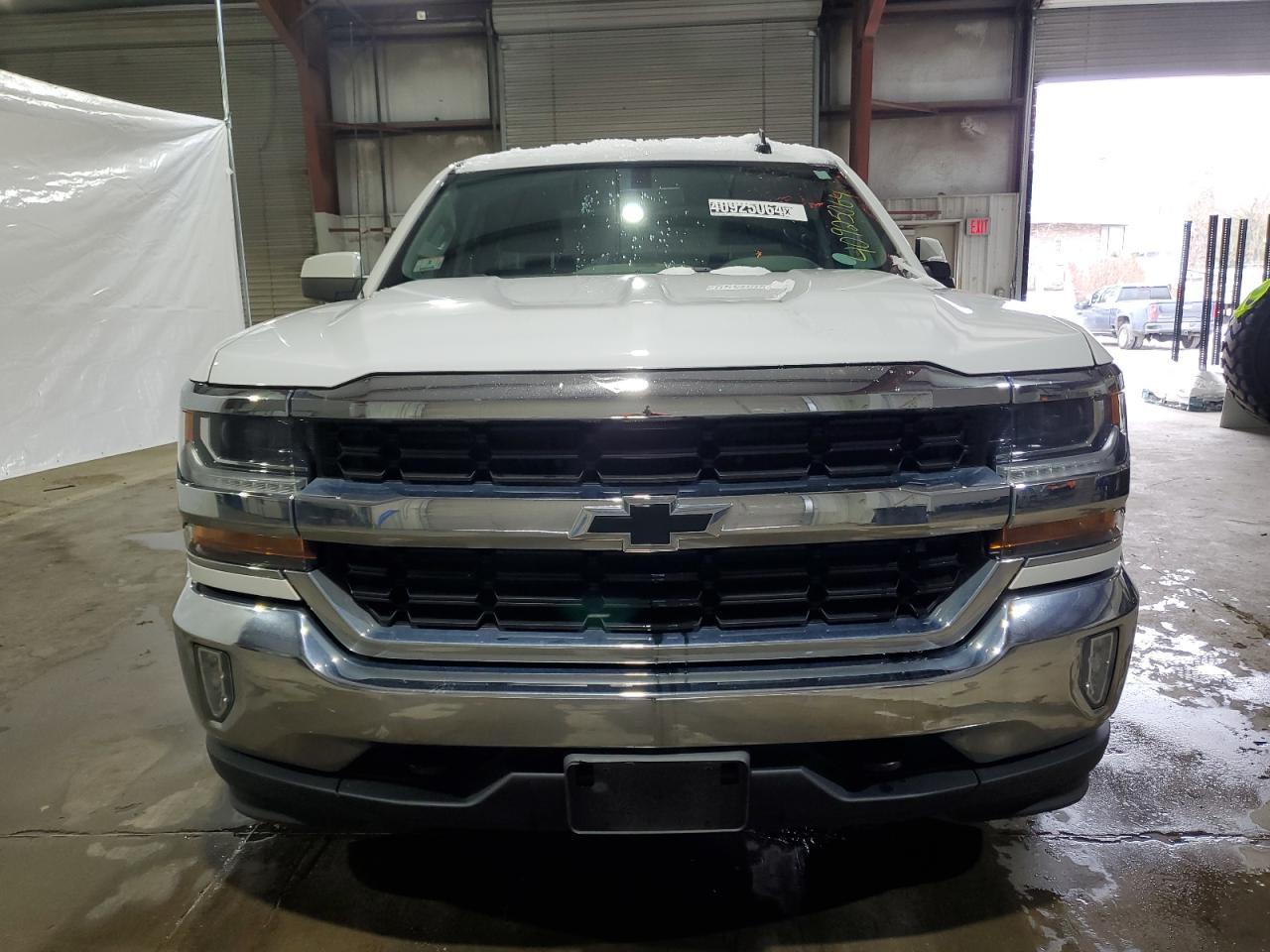 2017 CHEVROLET SILVERADO - Image 5