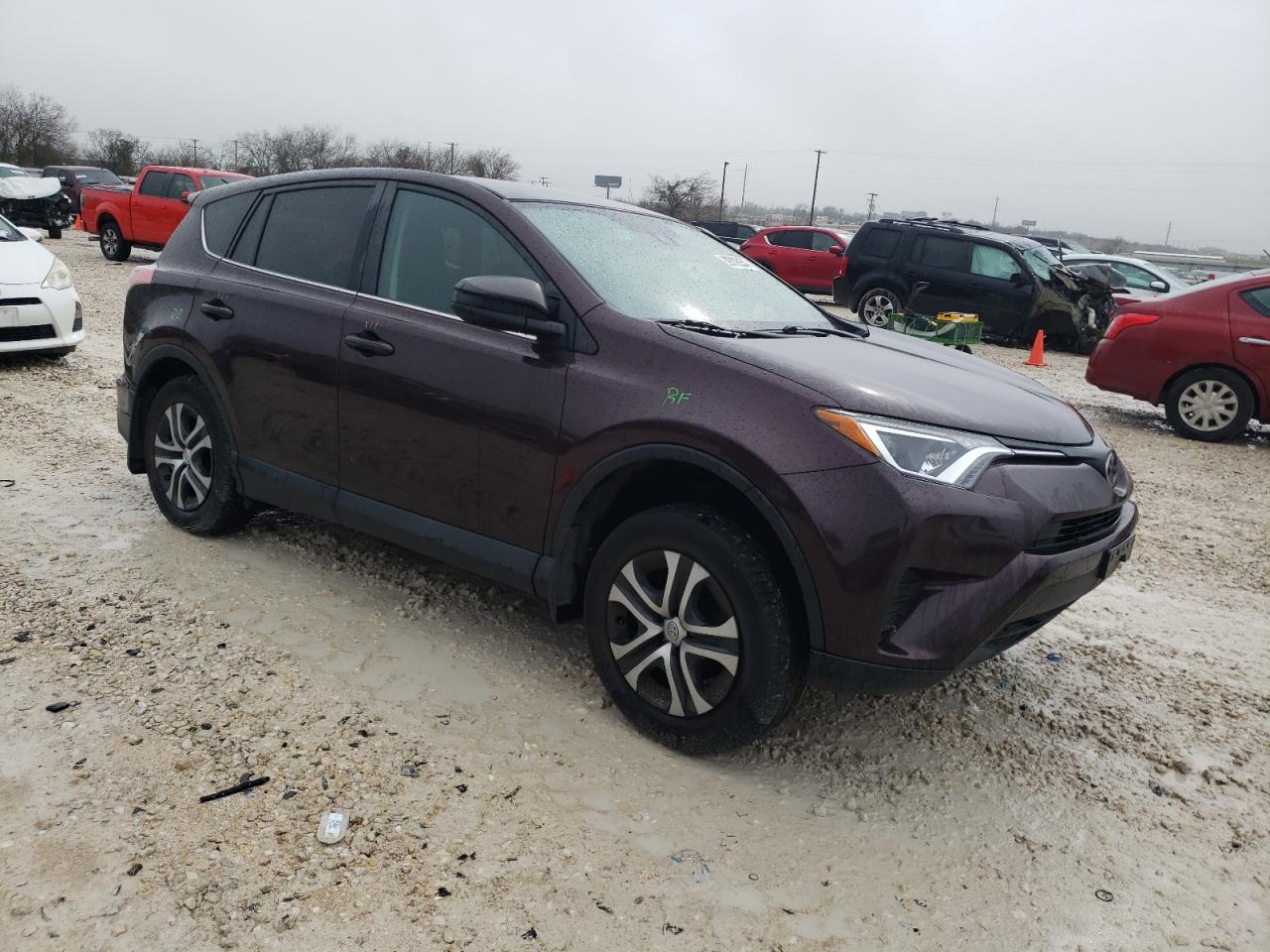 2018 TOYOTA RAV4 LE - Фото 4