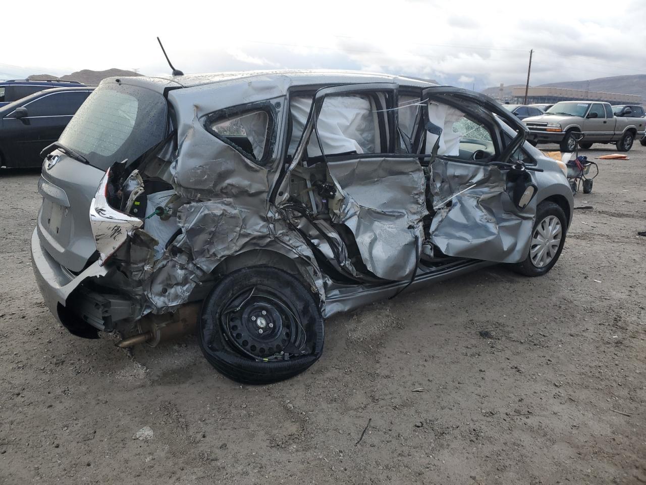 2015 NISSAN VERSA NOTE - Фото 3