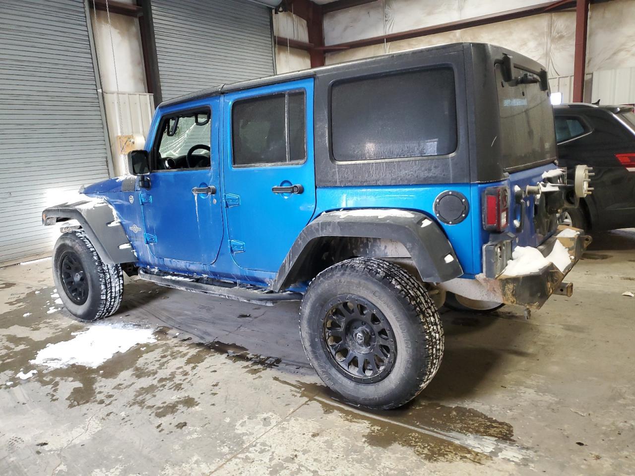 2014 JEEP WRANGLER U - Image 2