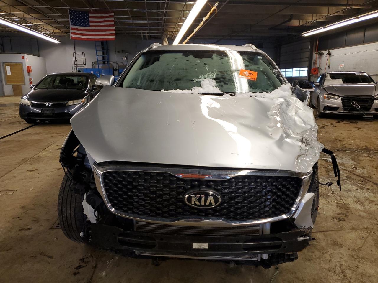 2017 KIA SORENTO LX - Фото 5