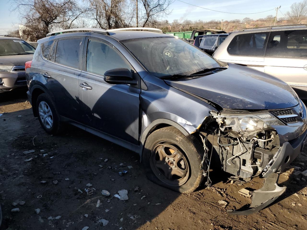 2014 TOYOTA RAV4 LE - Фото 4