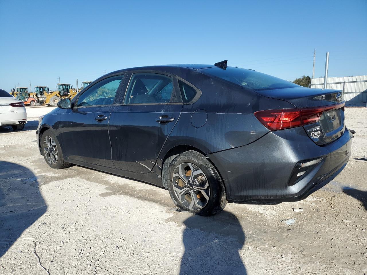 2021 KIA FORTE FE - Фото 2