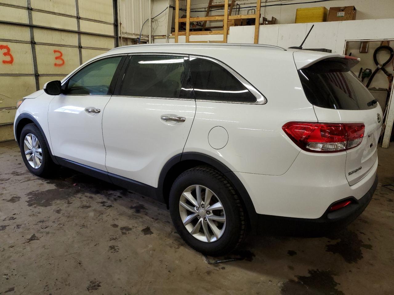 2016 KIA SORENTO LX - Image 2