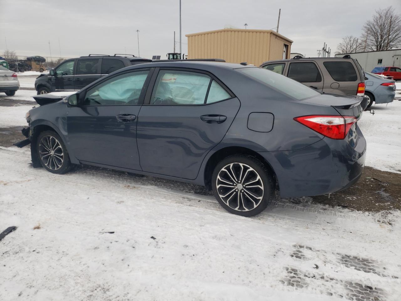 2016 TOYOTA COROLLA L - Фото 2
