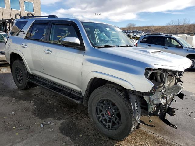 2019 Toyota 4Runner Sr5 - Image 4